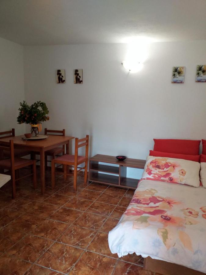 Apartmani Marijanovic Vir Exterior foto