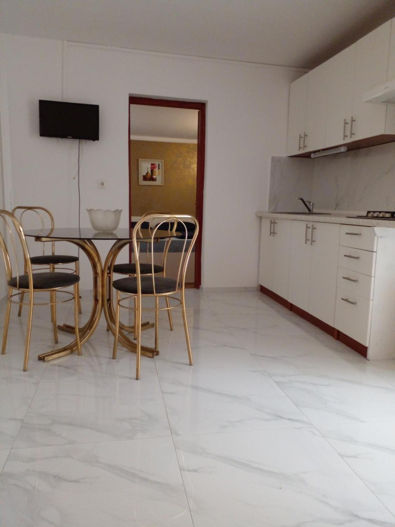 Apartmani Marijanovic Vir Exterior foto