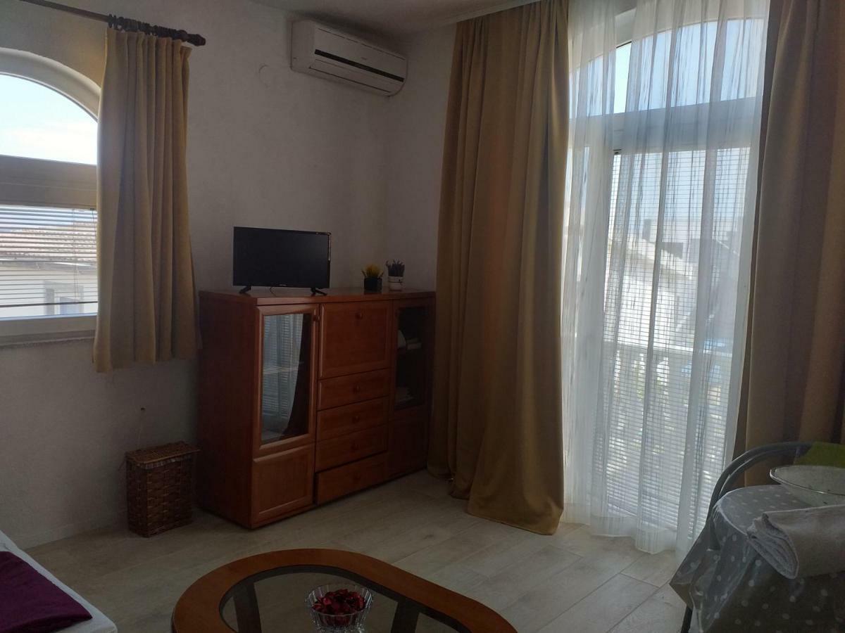 Apartmani Marijanovic Vir Exterior foto